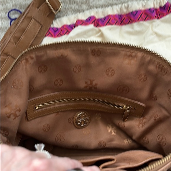 Tory Burch Tan Handbag with Crossbody Strap - Picture 5 of 5